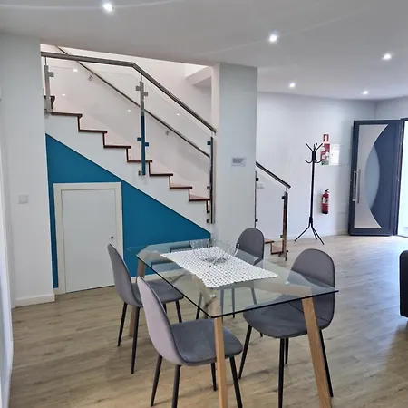 E - Beautiful 2 Bedroom Terraced Сasa de vacaciones *