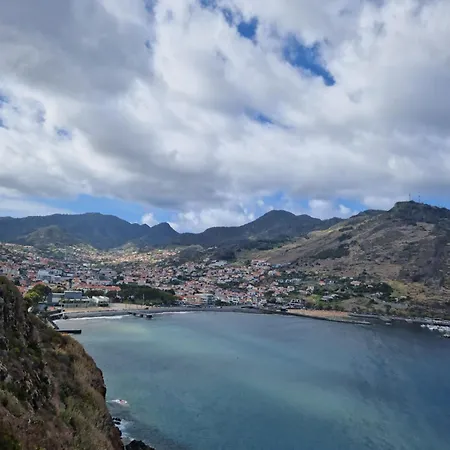 E - Elegant Terraced Home With Free Private Parking 別荘 *