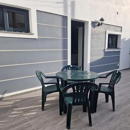 E - Beautiful 2 Bedroom Terraced Hébergement de vacances *