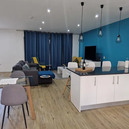 E - Beautiful 2 Bedroom Terraced