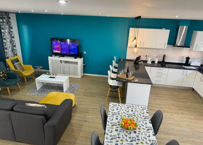 Elegant Terraced With Free Private Parking 別荘 *